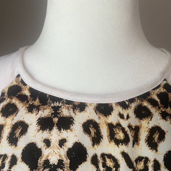 A.L.C. Silk Leopard Print Short Sleeve Top – Size 2 - Picture 3 of 8